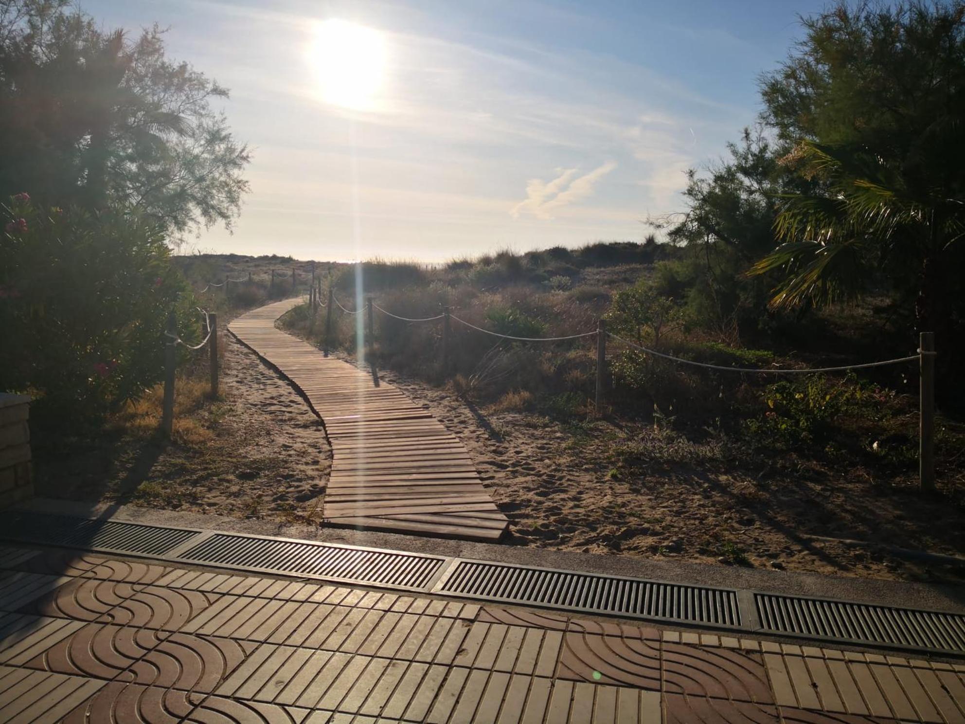 Sea View Apartment, First Line On The Beach, Remote Work Canet d'En Berenguer Bagian luar foto