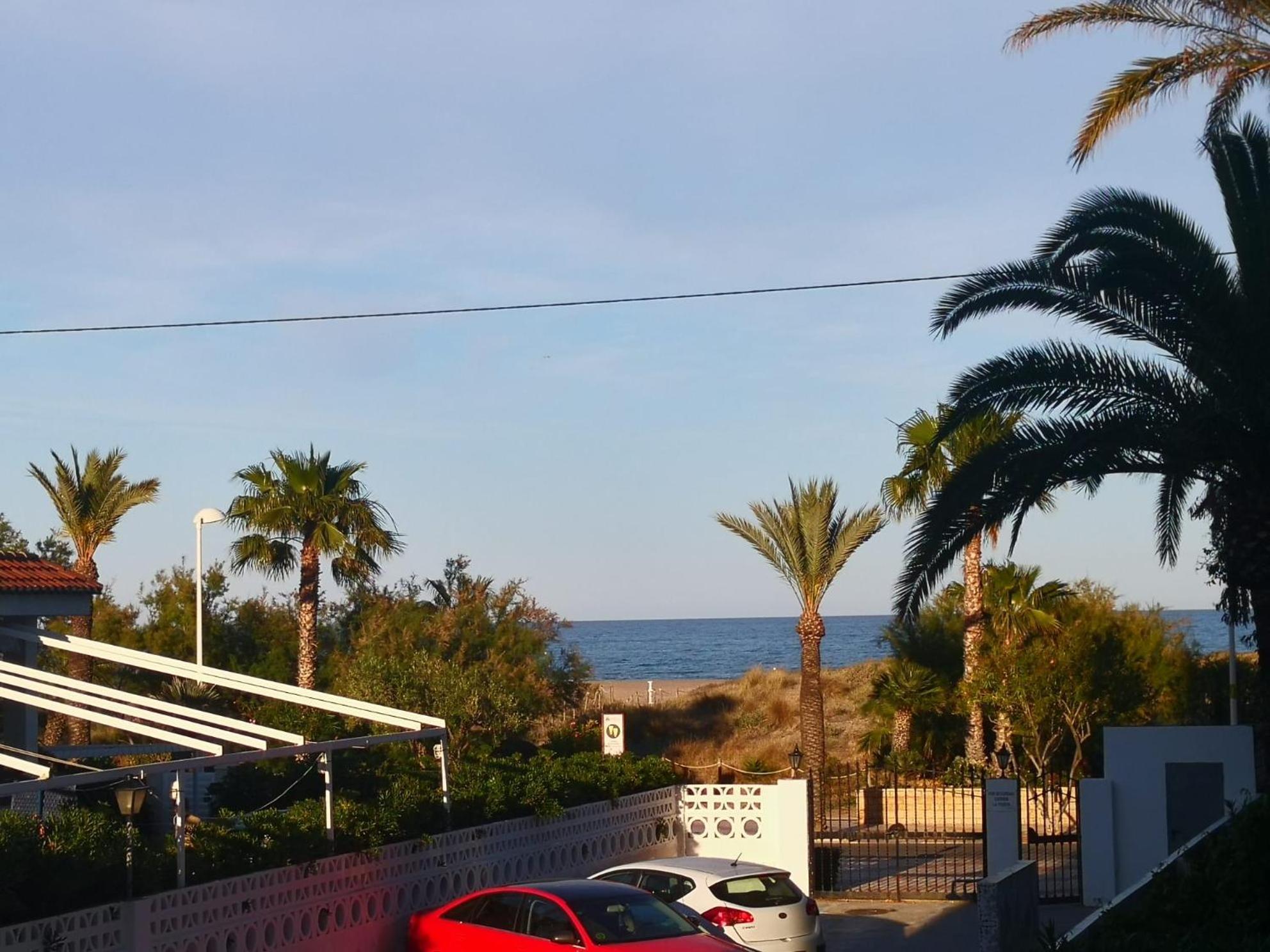 Sea View Apartment, First Line On The Beach, Remote Work Canet d'En Berenguer Bagian luar foto